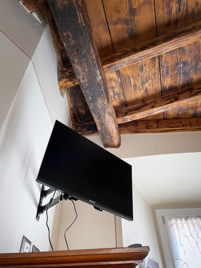 Ca De Sota Apartman Luino Kültér fotó